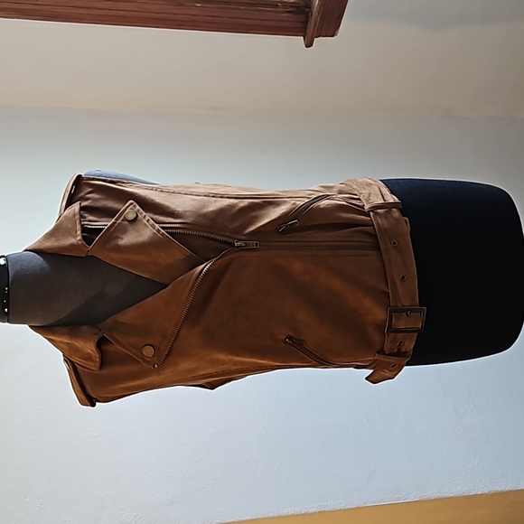 Forever 21 Tops - Forever 21 vest NWT